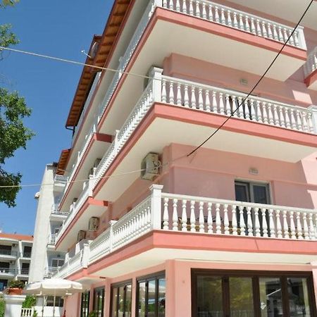 Hotel Louiza Paralía المظهر الخارجي الصورة