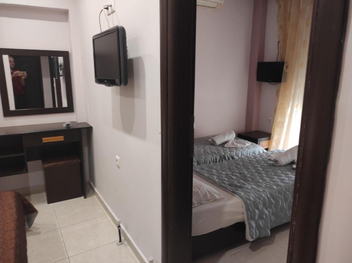 Hotel Louiza Paralía المظهر الخارجي الصورة